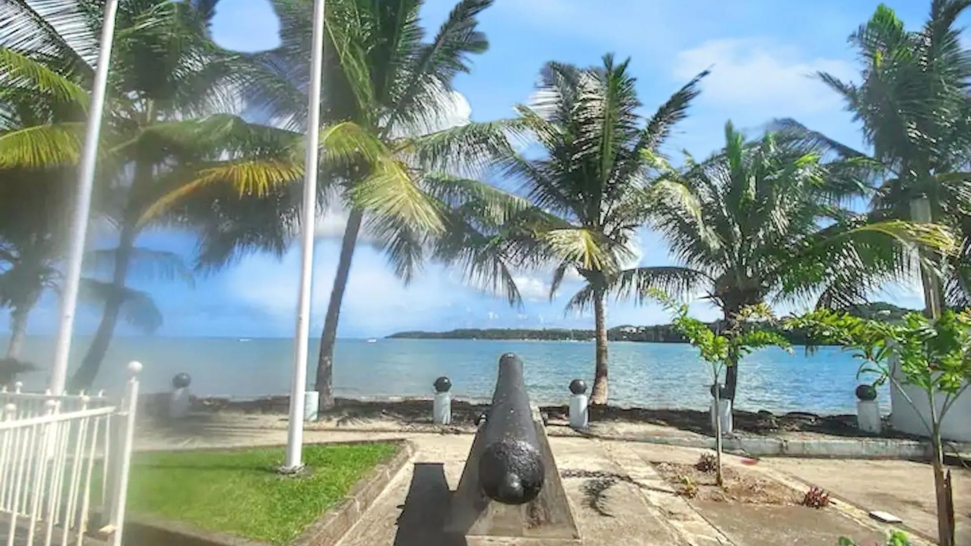Appartement Charmant Avec Vue Sur Mer A La Trinite 65 M² 0*,  Martynika
